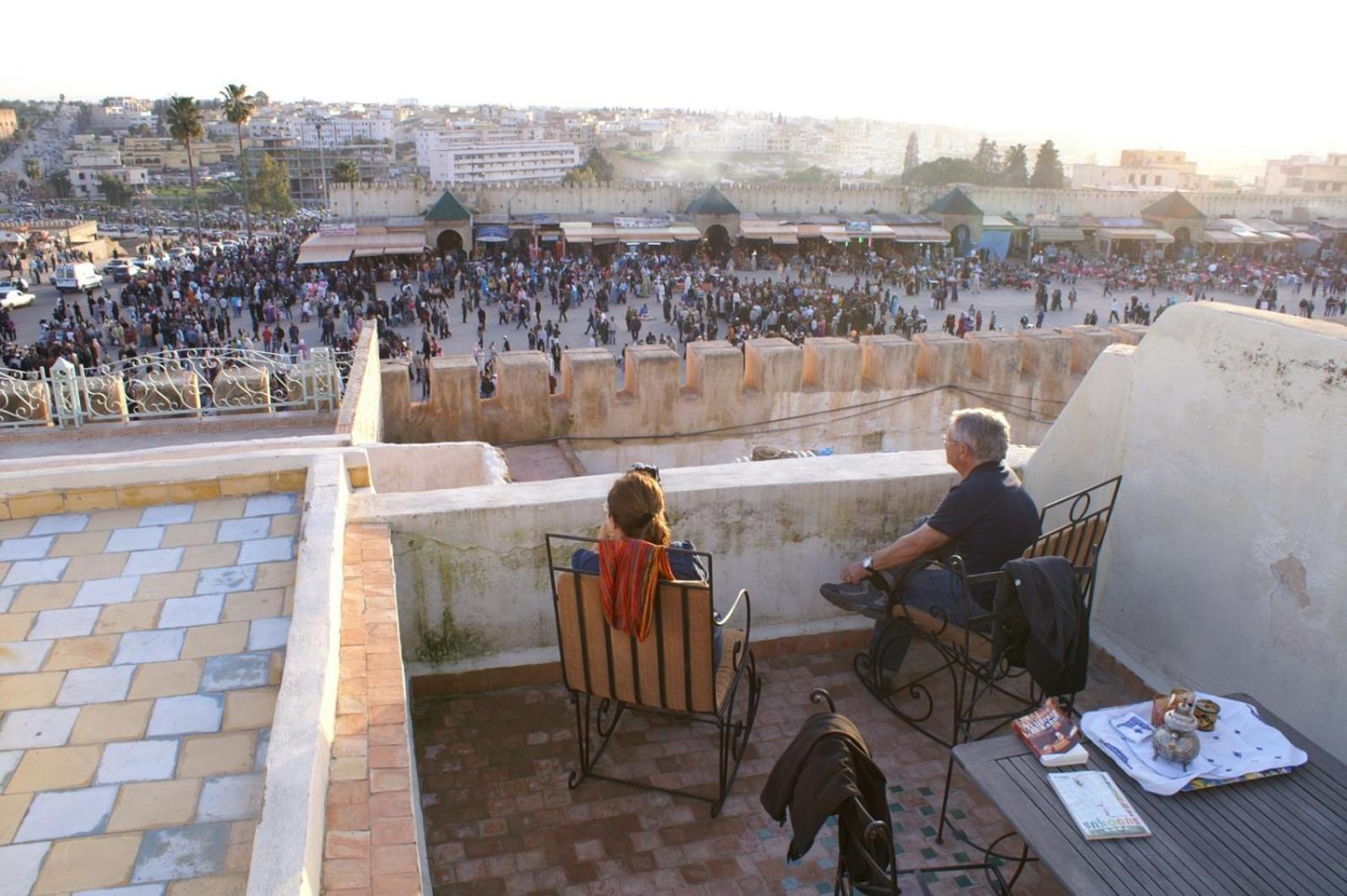 Riad Felloussia แมกเนส ภายนอก รูปภาพ