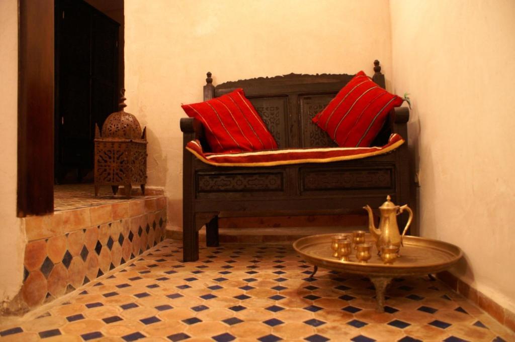 Riad Felloussia แมกเนส ห้อง รูปภาพ